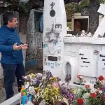 La tumba de las profesoras asesinadas en Cuñibal en el cementerio general de Los Ángeles., Diario La Tribuna