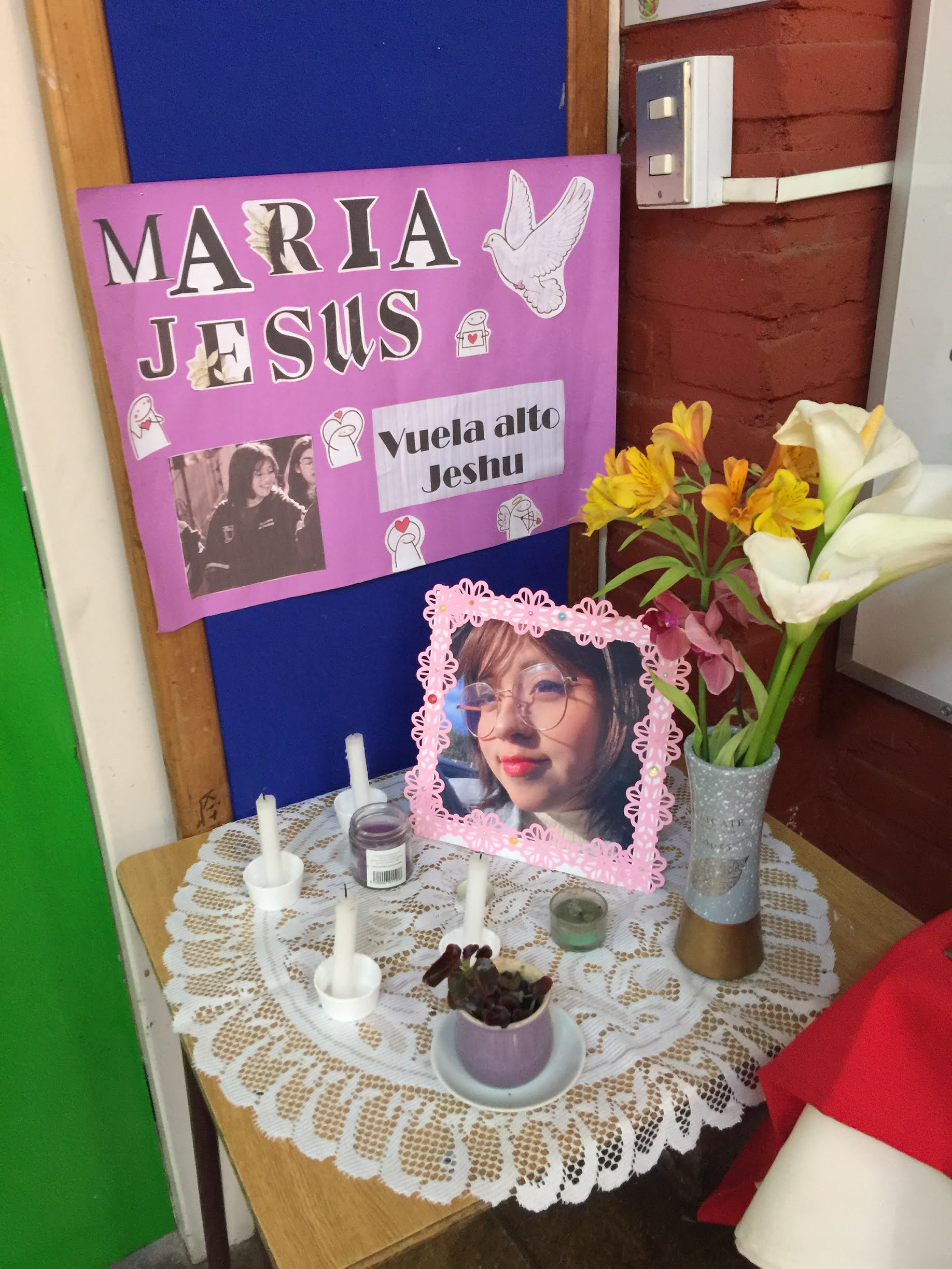 Memorial en recuerdo de María Jesús en sala de séptimo básico / Propia