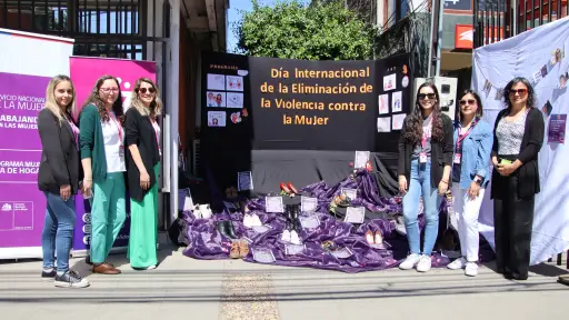 Laja conmemoró Día de la No Violencia contra La Mujer con simbólicas ceremonias