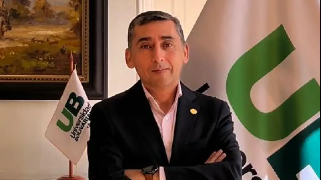 Carlos Cáceres Valdebenito, Presidente de la Junta Directiva Universidad Bolivariana, Cedida