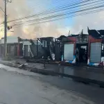Mesa de trabajo y búsqueda de financiamiento para reconstruir: los pasos a seguir tras gigantesco incendio en Mulchén