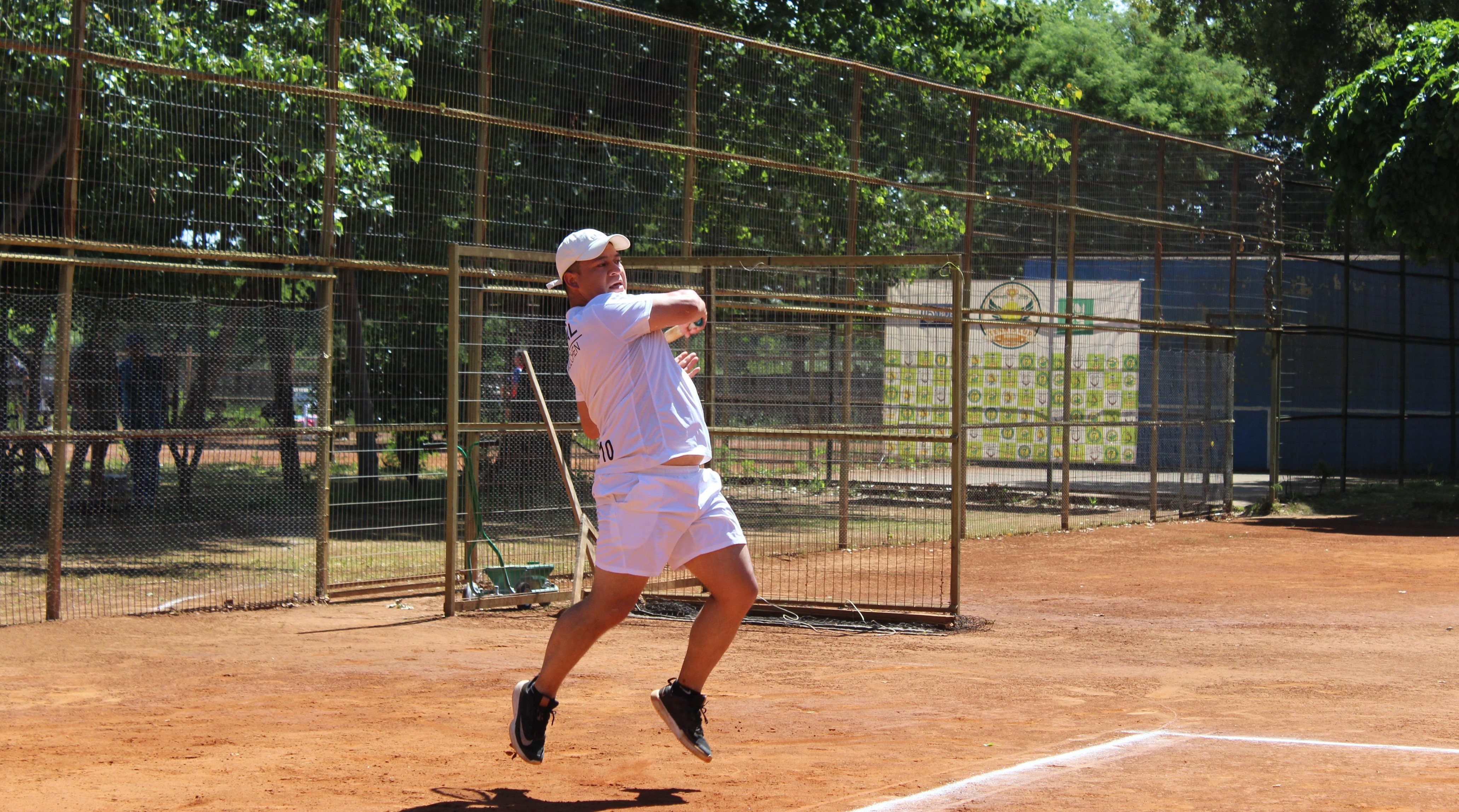 Desde Santa Bárbara a Mulchén, el desarrollo del tenis  / La Tribuna