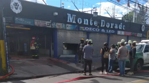 Amago de incendio obliga a cortar el tránsito en calle Valdivia