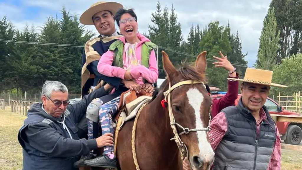 Rayén en su paseo a caballo, Cedida