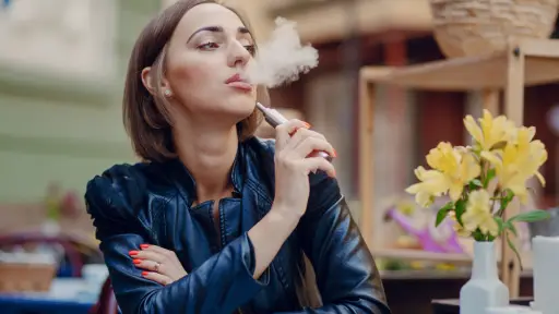 EVALI: La enfermedad que afecta los jóvenes que usan vapeadores o cigarrillos electrónicos