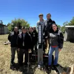 Entregan partidor de leña mecanizada para agricultores de rubro maderero en Negrete
