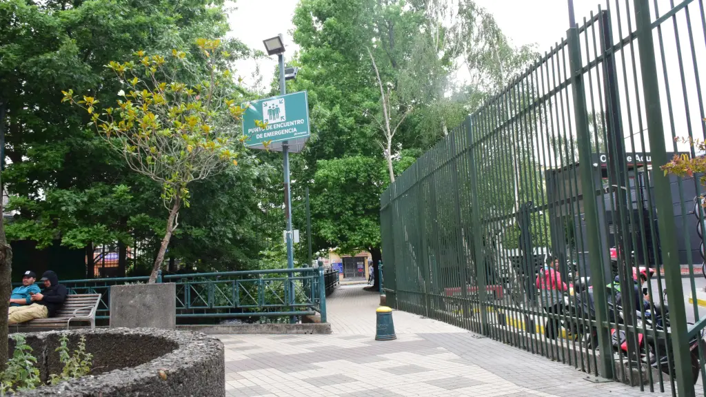 Cierre acceso al paseo de 22,00 a 06,00, Diario La Tribuna