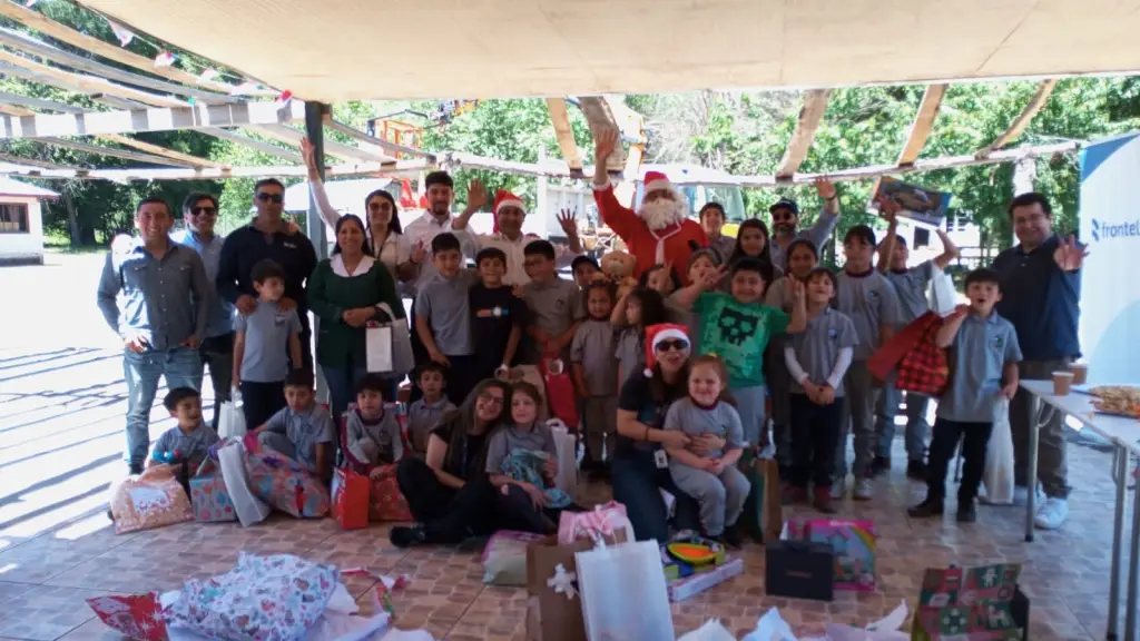 “Navidad con Sentido” junto a niños de sector Mirrihue en Antuco, Cedida