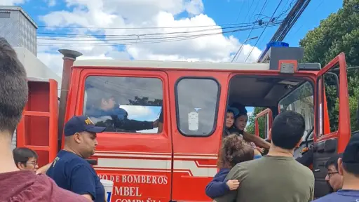 Con caravana, Bomberos de Yumbel celebrarán Navidad junto a la comunidad