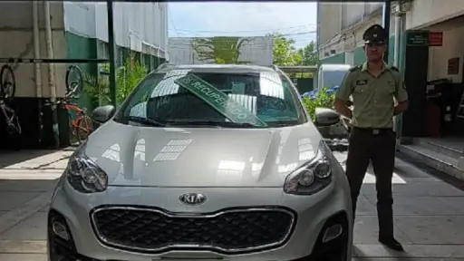 Los Ángeles: Conductor es detenido tras circular con auto robado en la región metropolitana 