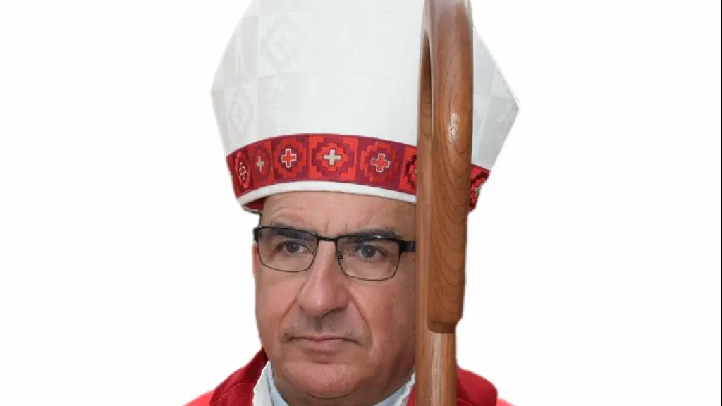 Monseñor Chomalí, Archivo La Tribuna