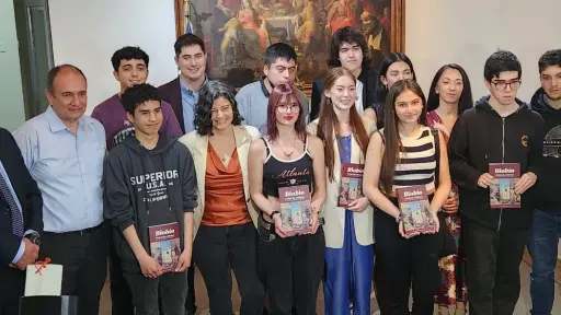 Reconocen la Trayectoria Educativa de 12 jóvenes de la región que destacaron en los resultados PAES 2024