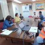 Agilizan aplicación de matapolvo en sectores rurales de Antuco