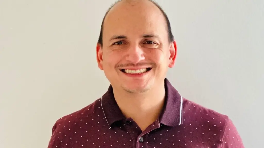 Víctor Castro, UDLA