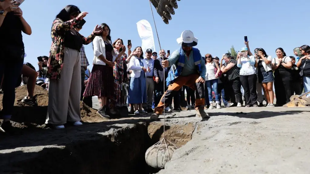 Colocan primera piedra para proyecto habitacional Comité “Esperanzas de los Santos” en Los Ángeles 