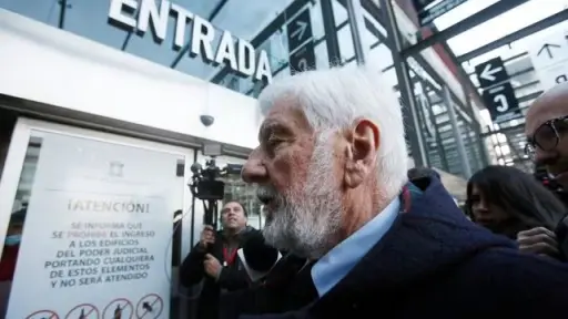 Acuerdos y pago en dinero: ex alcalde de Vitacura Raúl Torrealba sale de la cárcel al cambiarse medida cautelar 