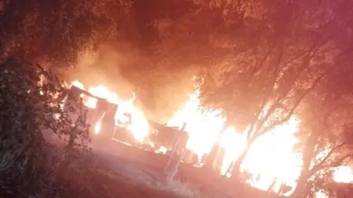 Una persona fallecida deja incendio estructural en el sector Duqueco en Los Ángeles