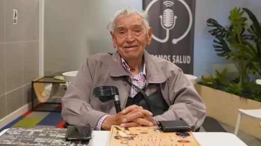 Marcelino Saavedra de 95 años visita regularmente la biblioteca del Complejo Asistencial de Los Ángeles