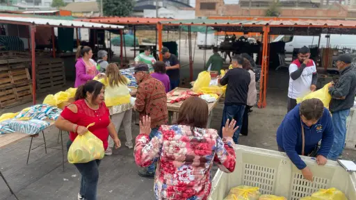 Comerciantes de La Serena entregan millonaria ayuda a damnificados en Valparaíso