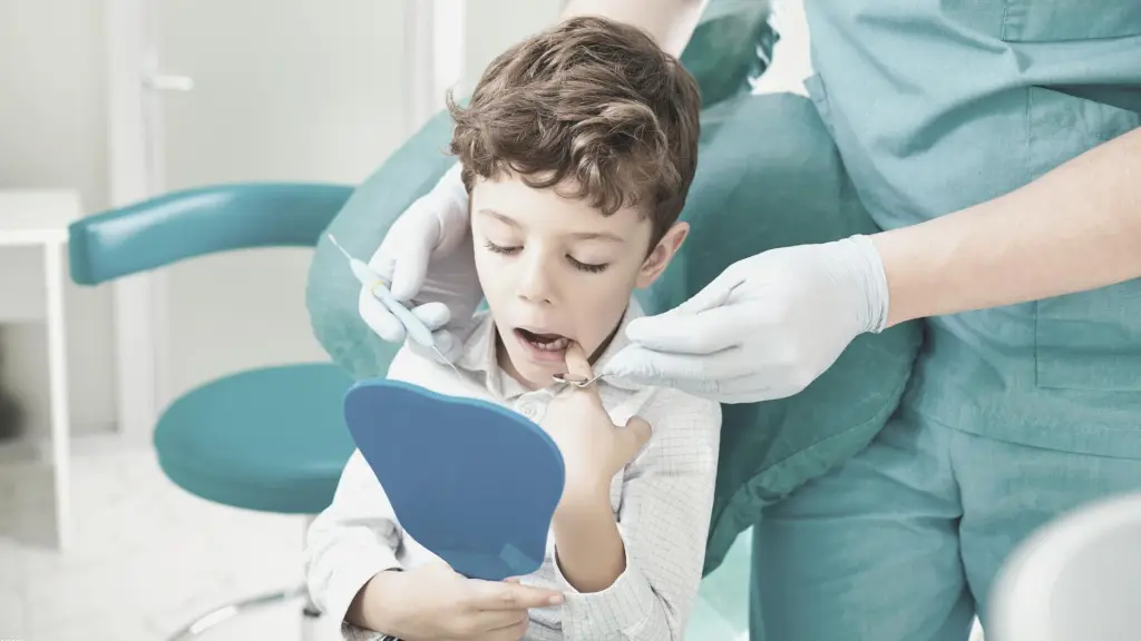 Odontopediatra enseña cómo cuidar los dientes de los más pequeños, Contexto