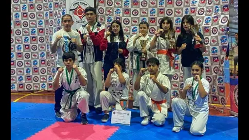 Escuela de Karate WKO Mulchén exhibió sus avances en el torneo Nacional de Hualpén