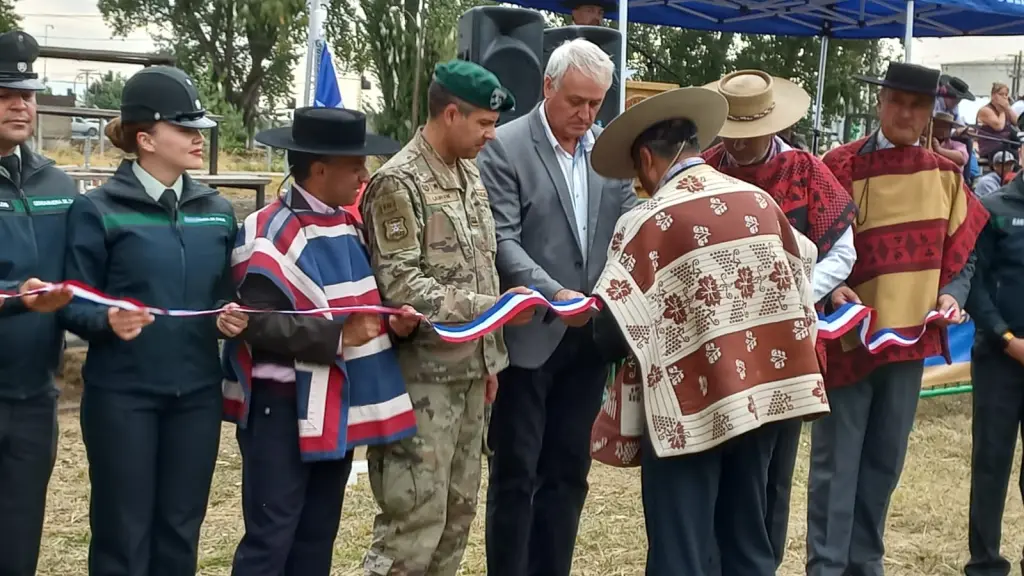 Corte de cinta del encuentro FENARO 2024 en el recinto Socabio de Los Ángeles.
