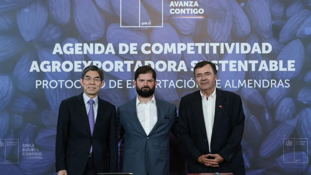 Firma de protocolo aduanero Chile-China.