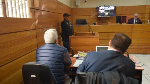 Alcalde de Laja arriesga 60 días de prisión en juicio en su contra por acoso sexual
