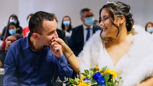 Paciente de cáncer se casó en el Hospital de Los Ángeles