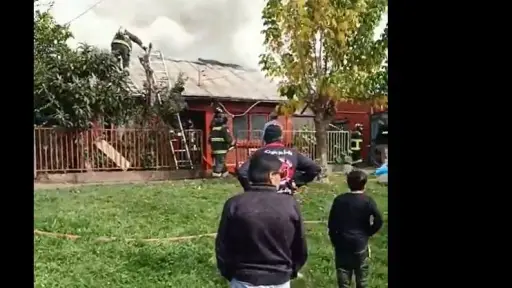 Incendio afectó a vivienda de Laja