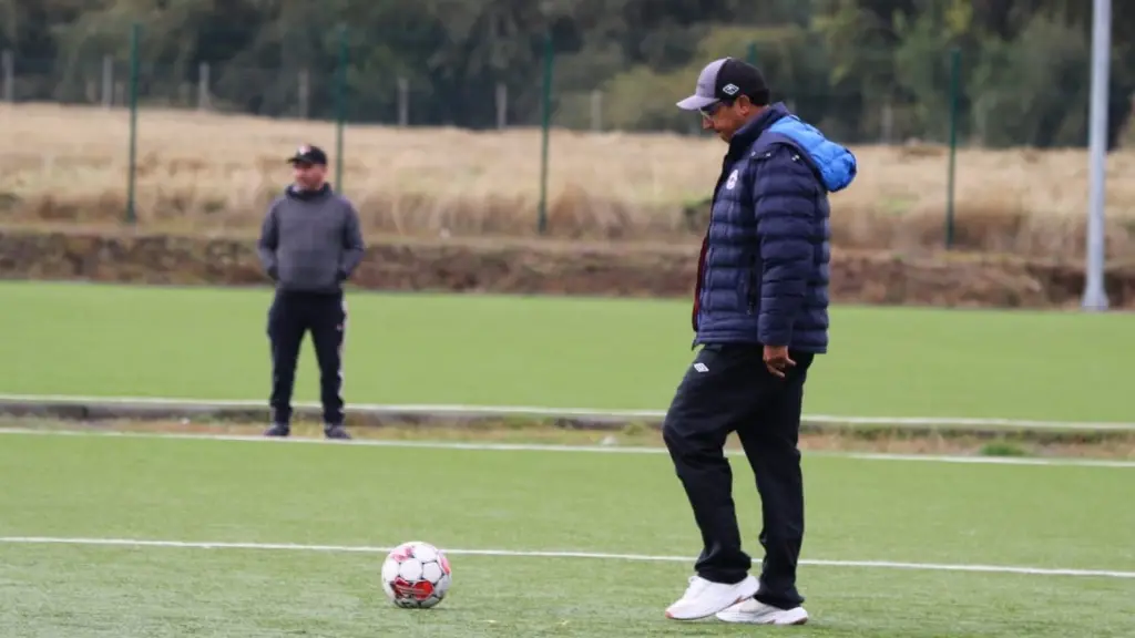 El malestar de un técnico que con poco hizo mucho y que termina siendo despedido, con dos meses impagos, La Tribuna
