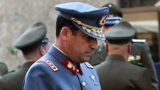 Presidente Boric ratifica al General Iturriaga como Jefe del Ejército tras fatal marcha en Putre