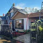 El incendio afectó a dos viviendas de villa Italia, Cuerpo de Bomberos de Los Ángeles