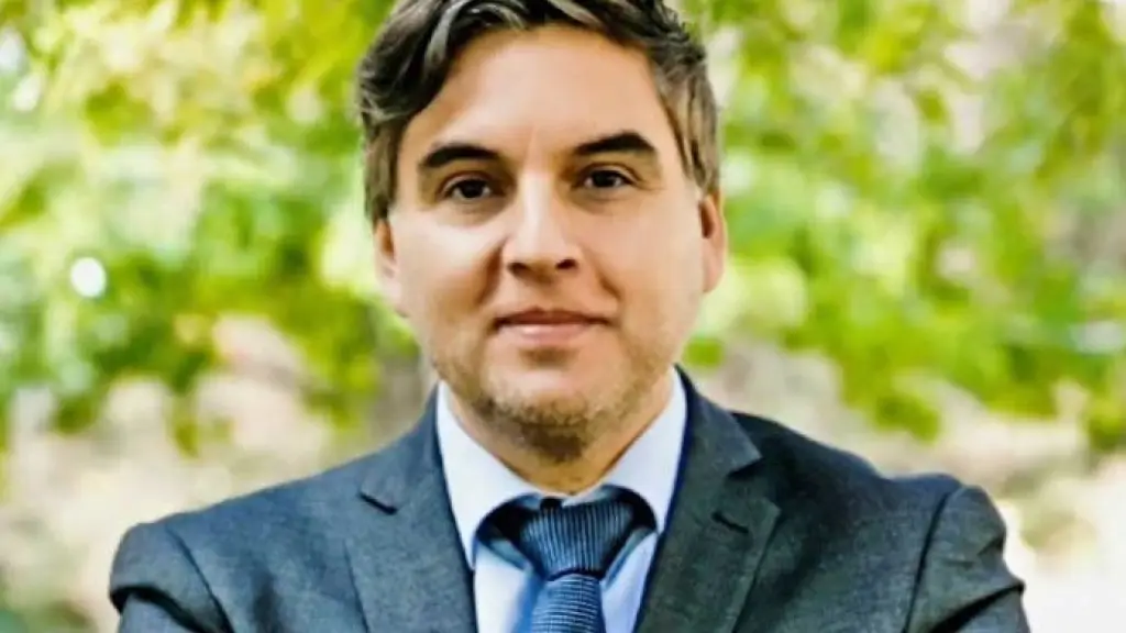 Waldo López, Acciona