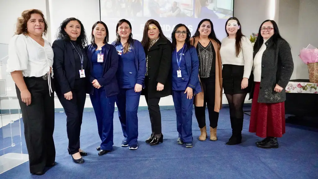 Reconocen por su trayectoria a nueve enfermeras del Complejo Asistencial, Cedida