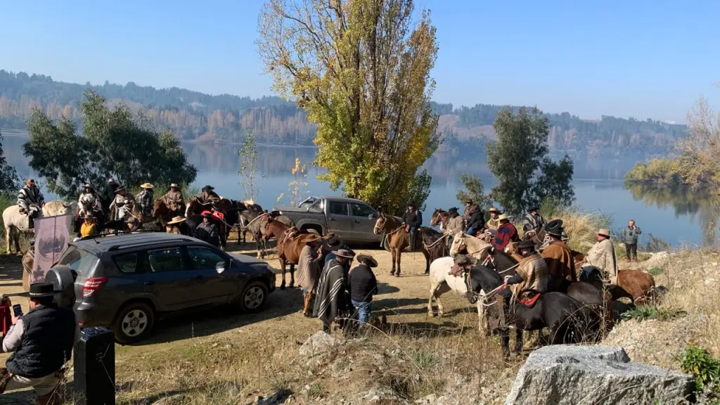 Club de Cabalgata a orillas del río Vergara reunió a 120 asistentes en su primera cabalgata en Nacimiento