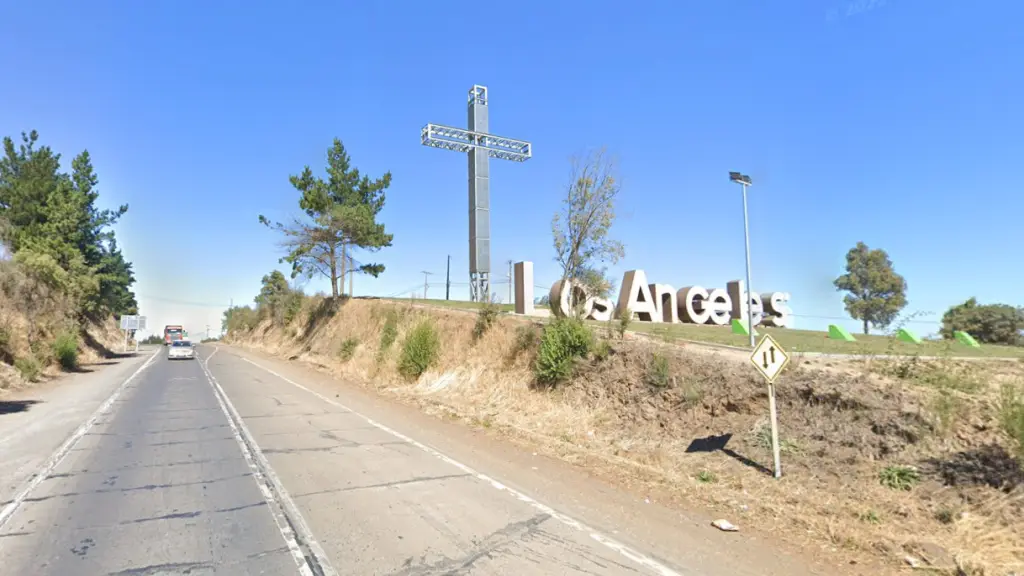 En el acceso norte a Los Ángeles, la Asociación Valle Sur espera la cesión de un terreno para el centro comercial al por mayor., Google