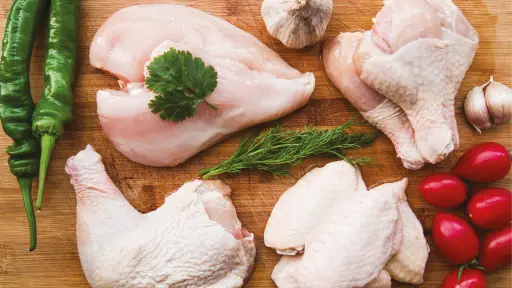 Chile obtuvo habilitación para exportar carne y subproductos de aves a Paraguay