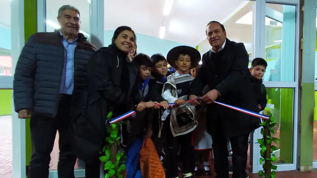 Establecimiento educativo de Antuco se convierte oficialmente en “Liceo Bicentenario” 