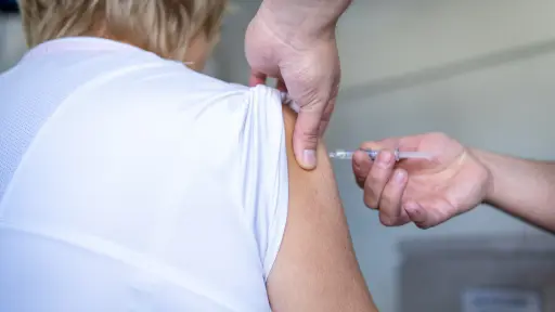 Vacunación contra la influenza  alcanza al 46,7% de cobertura en Los Ángeles