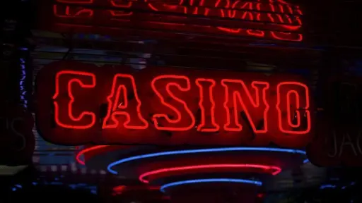 ¿En qué se fijan los expertos al calificar un casino online?