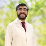 Médico dermatólogo de la Clínica Universidad de Los Andes, Dr. Fernando Valenzuela., Cedida