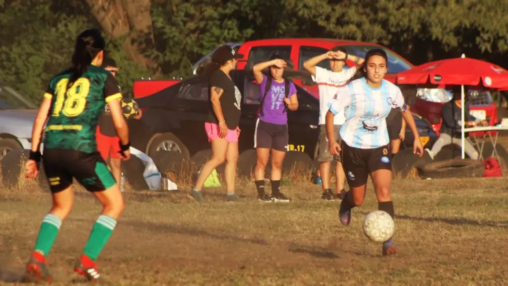 Iniciativa que busca fomentar la práctica del fútbol en niñas y mujeres en todo el mundo, Cedida