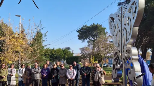 Agrupación Renacer inaugura memorial Ángeles del Alma en la avenida Vicuña Mackenna