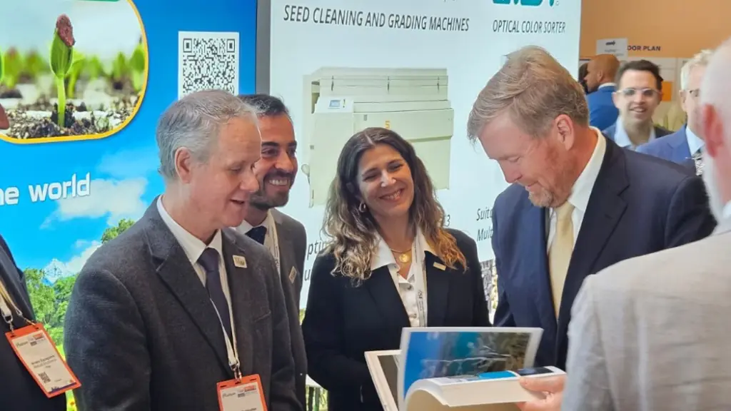 La imagen país de Chile como primer exportador de semillas del hemisferio sur, es permanentemente destacada en el ámbito internacional a través de la activa participación que ANPROS tiene en la ISF. 