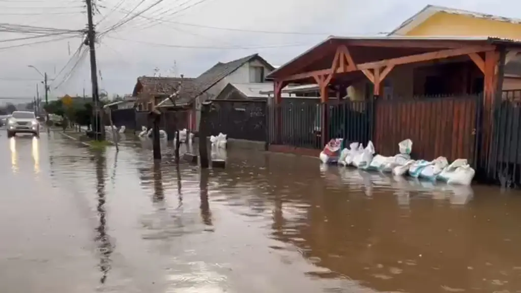 Inundaciones por desborde del Río Mulchén, cedida