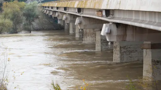 Concepción:  Suspenden preventivamente Puente Ferroviario por aumento de caudal del río Biobío