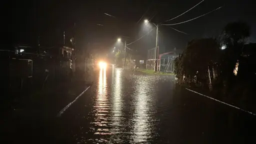 Por inundaciones y desbordes en Negrete alcalde afirma: Es una tremenda emergencia  