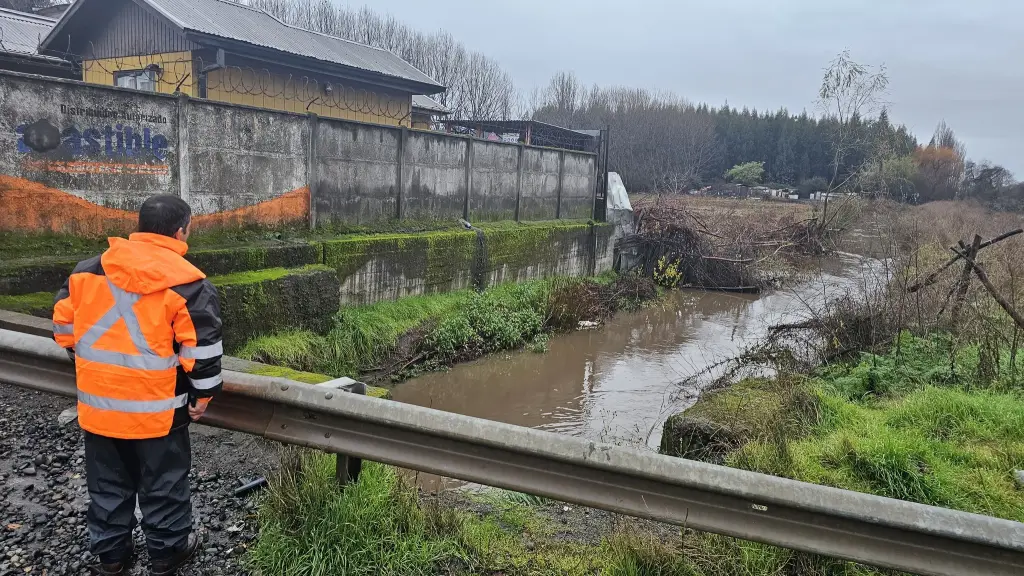 Intervención a canal en Las Trancas , Municipalidad de Los Ángeles