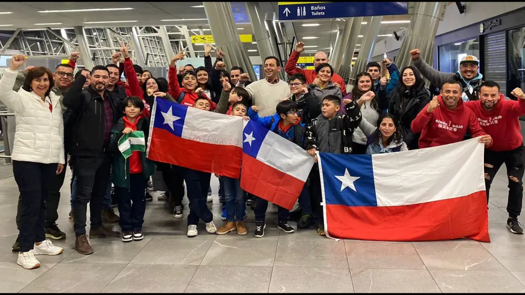 Felices regresaron a Chile la delegación del club Senshi Dojo de Los Ángeles, La Tribuna